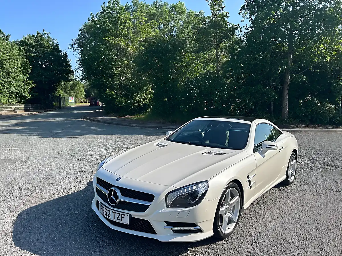 Used 2012 Mercedes-Benz Sl Class Diamond White Pearl - Interior and Exterior details 20