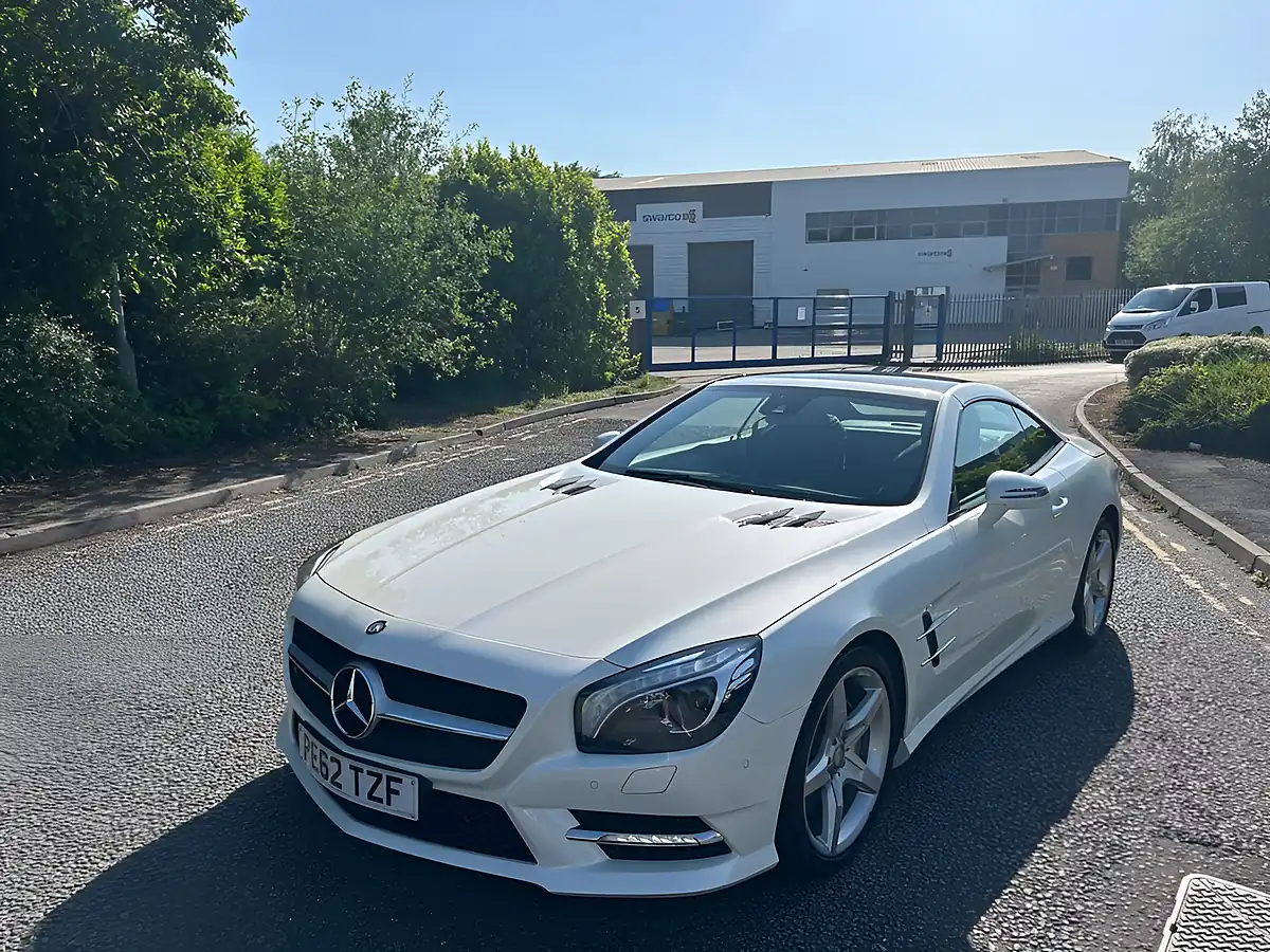 Used 2012 Mercedes-Benz Sl Class Diamond White Pearl - Interior and Exterior details 9