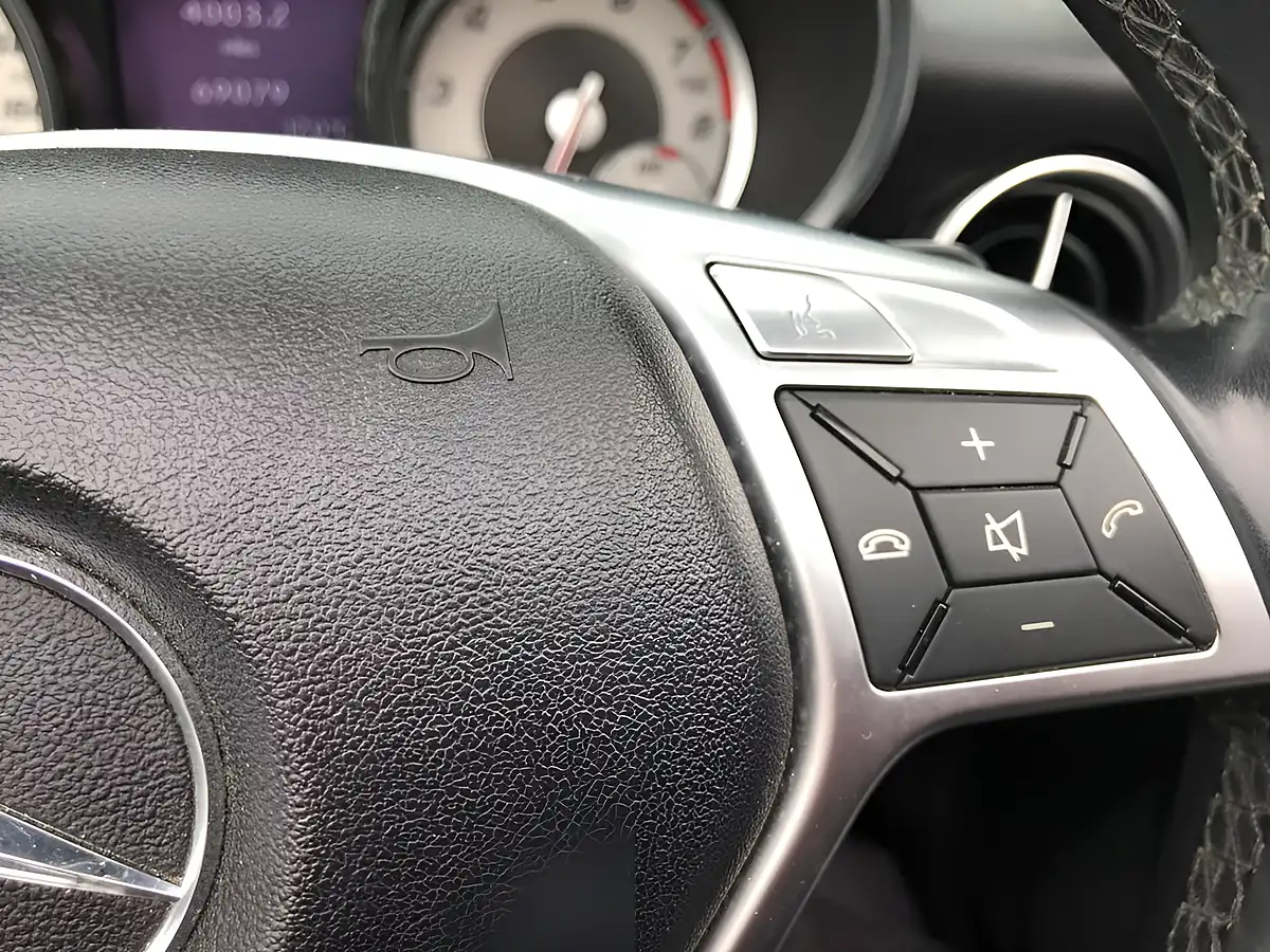 Used 2012 Mercedes-Benz Slk AMG Sport Galenite Silver - Interior and Exterior details 17