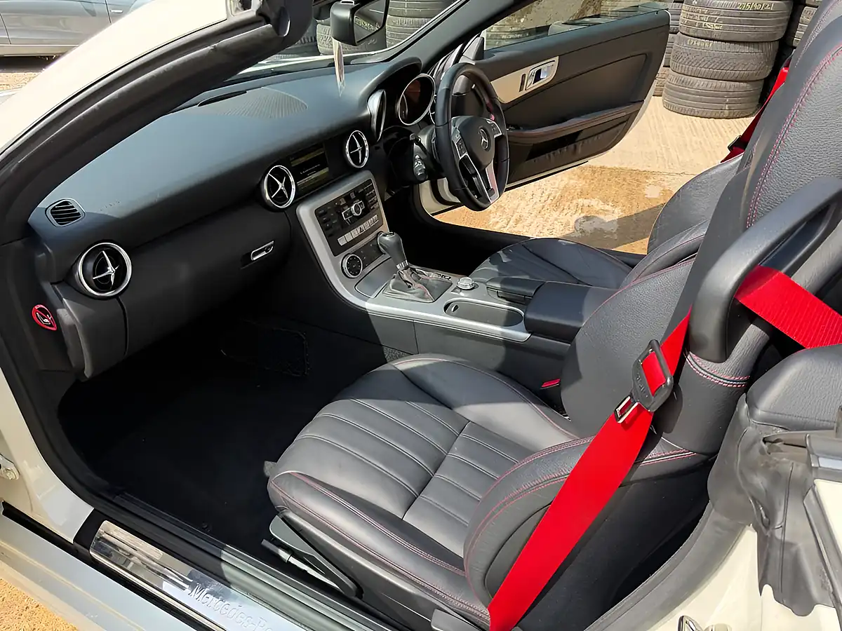 Used 2012 Mercedes-Benz Slk AMG Sport White - Interior and Exterior details 10