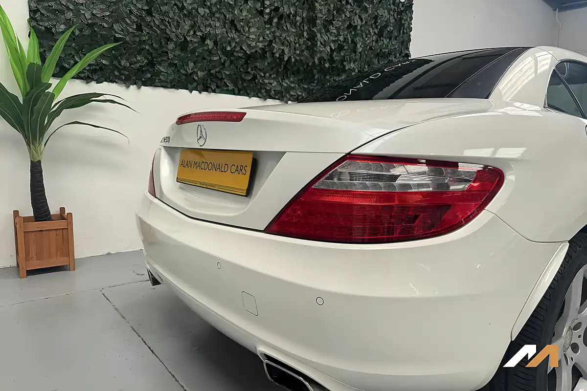 Used 2012 Mercedes-Benz Slk SLK250 Blueefficiency White - Interior and Exterior details 13