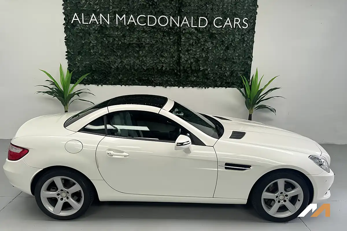 Used 2012 Mercedes-Benz Slk SLK250 Blueefficiency White - Interior and Exterior details 14