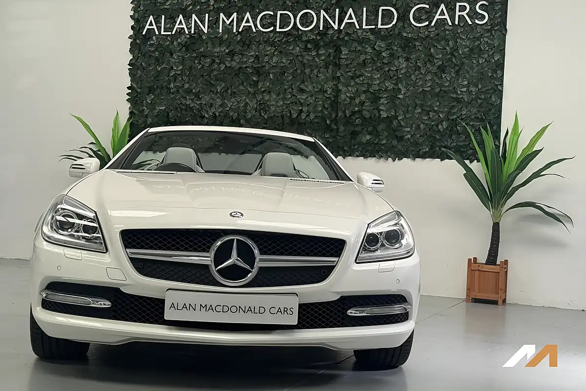 Used 2012 Mercedes-Benz Slk SLK250 Blueefficiency White - Interior and Exterior details 4