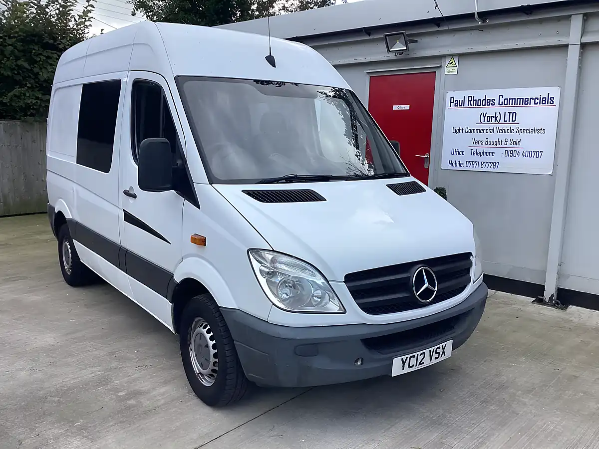 Used 2012 Mercedes-Benz Sprinter Swb White - Interior and Exterior details 3