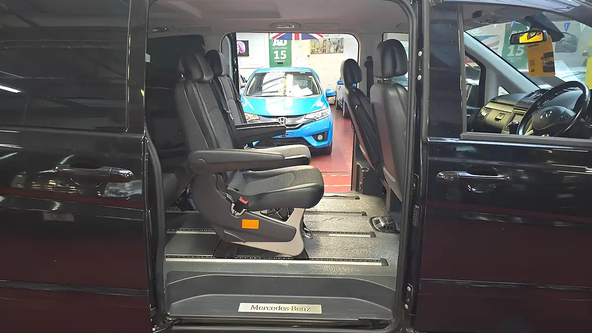 Used 2012 Mercedes-Benz V Class Ulez Free 7 Seater Black - Interior and Exterior details 10