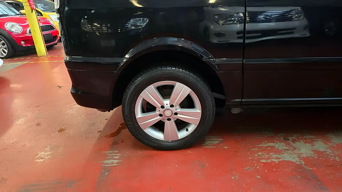 Used 2012 Mercedes-Benz V Class Ulez Free 7 Seater Black - Interior and Exterior details 19