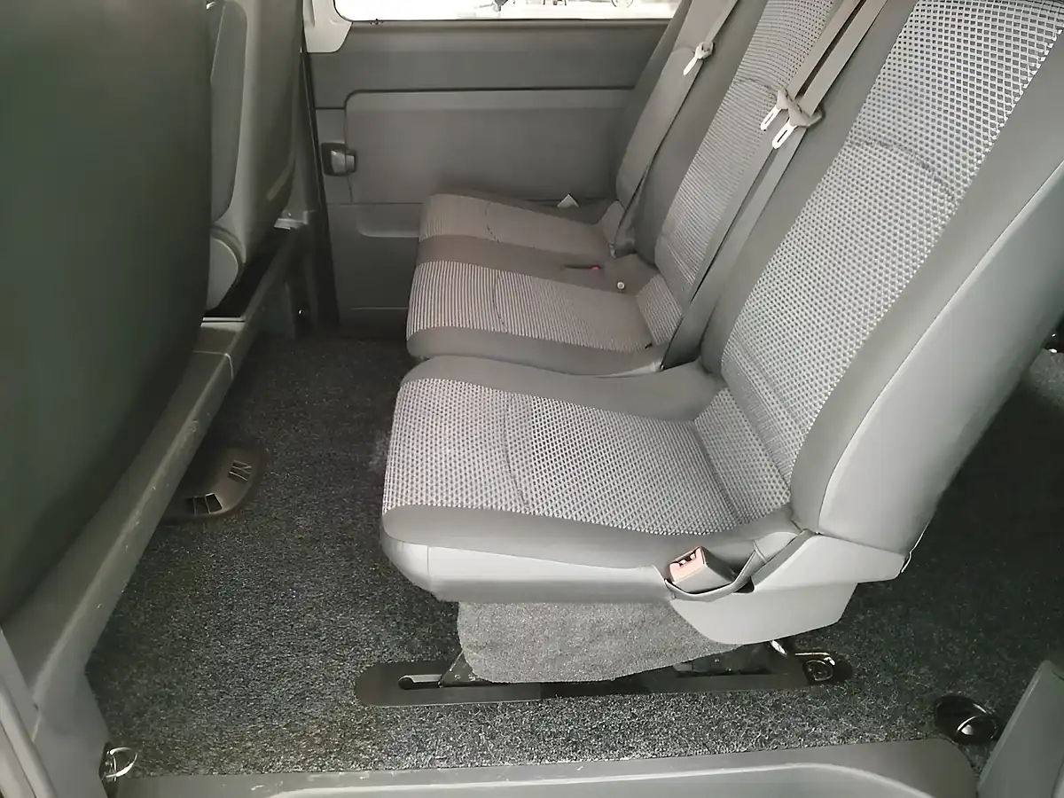 Used 2012 Mercedes-Benz Vito Dualiner Grey - Interior and Exterior details 12