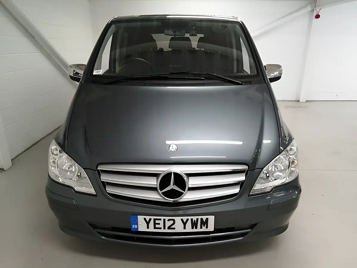 Used 2012 Mercedes-Benz Vito Dualiner Grey - Interior and Exterior details 4