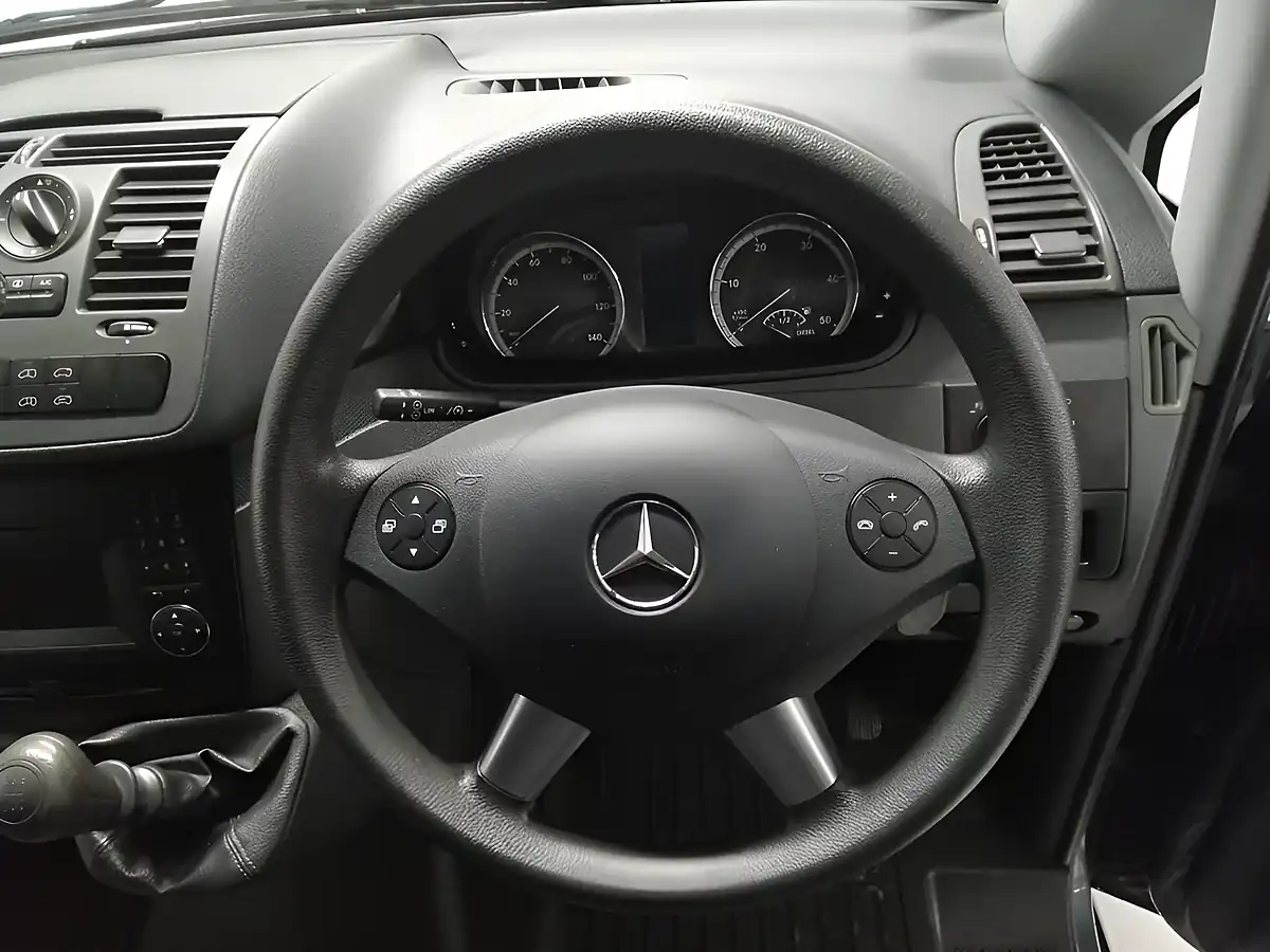 Used 2012 Mercedes-Benz Vito Dualiner Grey - Interior and Exterior details 7