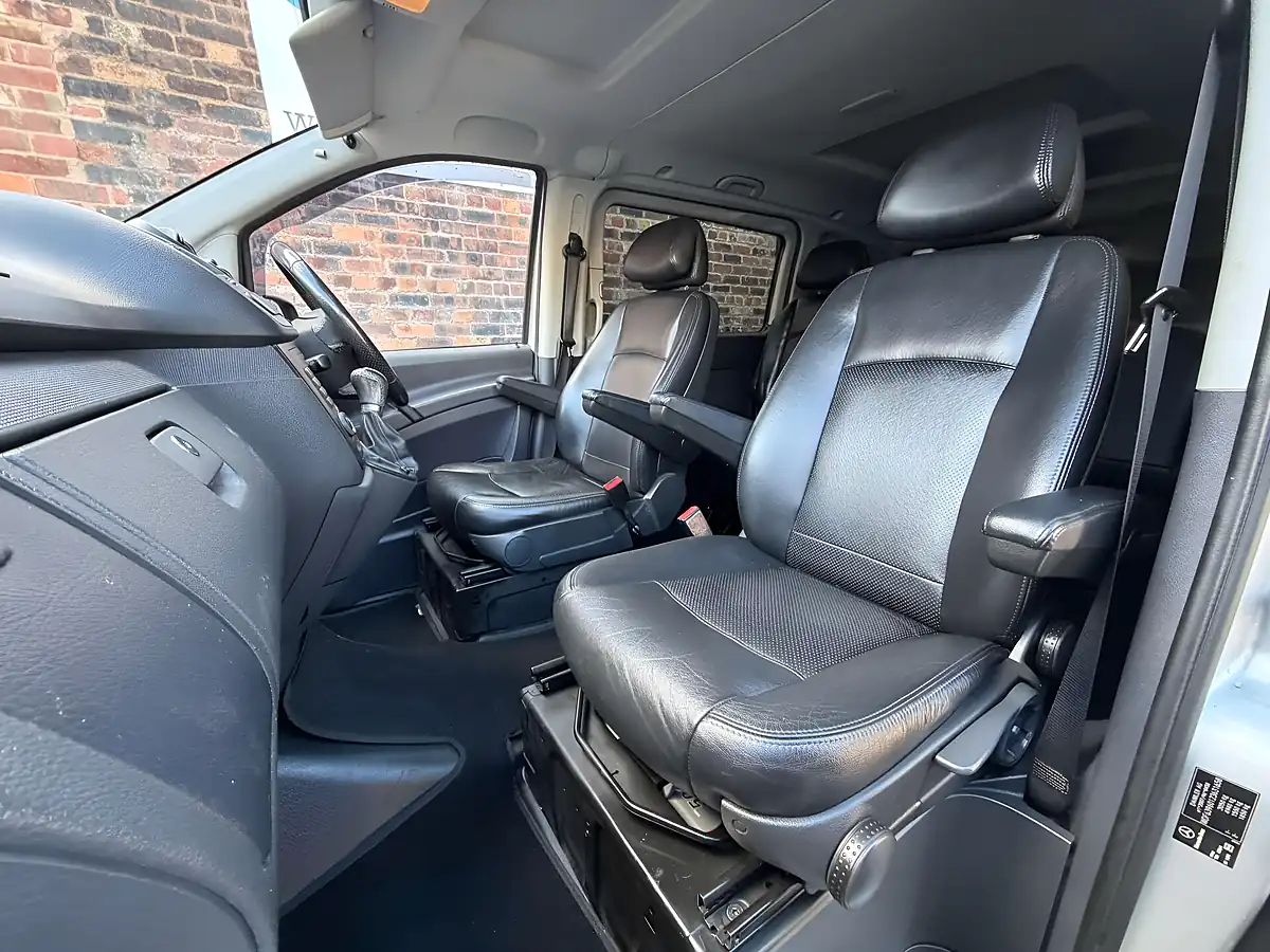 Used 2012 Mercedes-Benz Vito Dualiner Silver - Interior and Exterior details 11