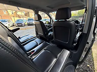 Used 2012 Mercedes-Benz Vito Dualiner Silver - Interior and Exterior details 12