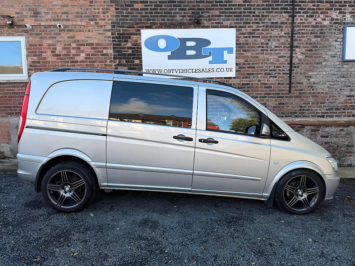 Used 2012 Mercedes-Benz Vito Dualiner Silver - Interior and Exterior details 2