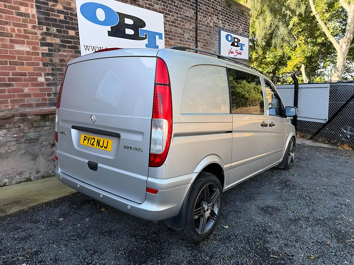 Used 2012 Mercedes-Benz Vito Dualiner Silver - Interior and Exterior details 3