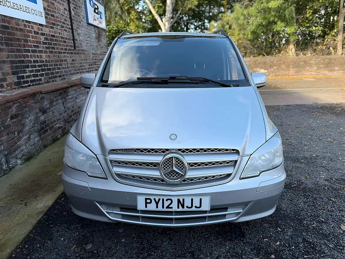 Used 2012 Mercedes-Benz Vito Dualiner Silver - Interior and Exterior details 8