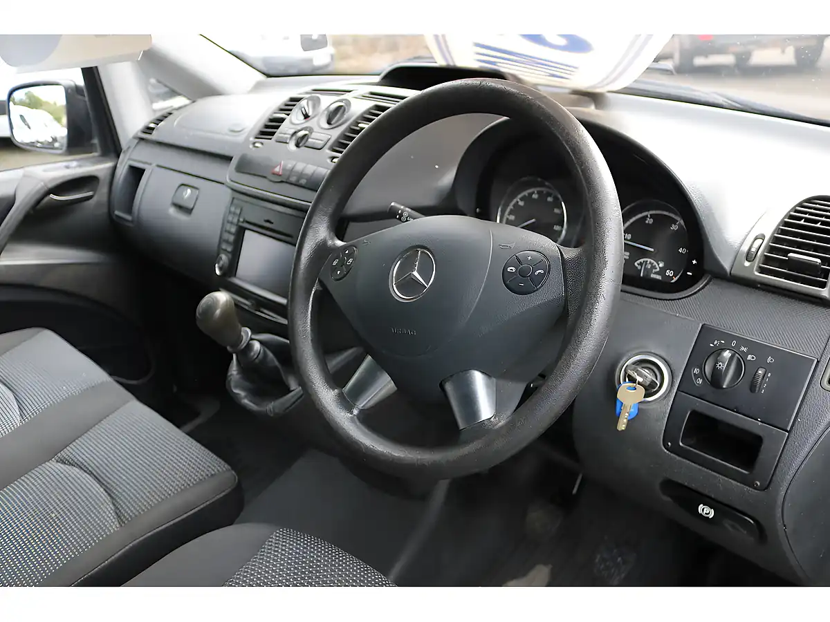 Used 2012 Mercedes-Benz Vito Lwb Red - Interior and Exterior details 14