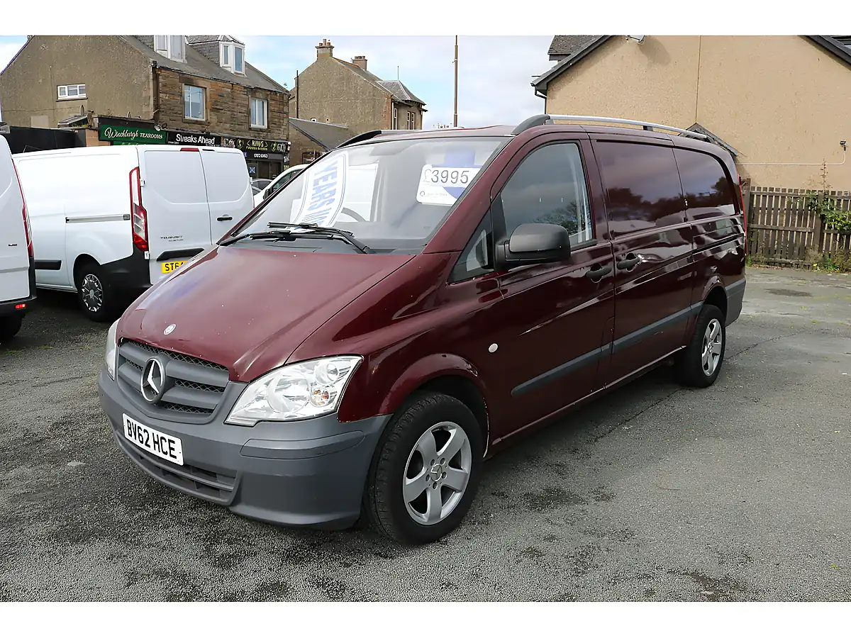 Used 2012 Mercedes-Benz Vito Lwb Red - Interior and Exterior details 3