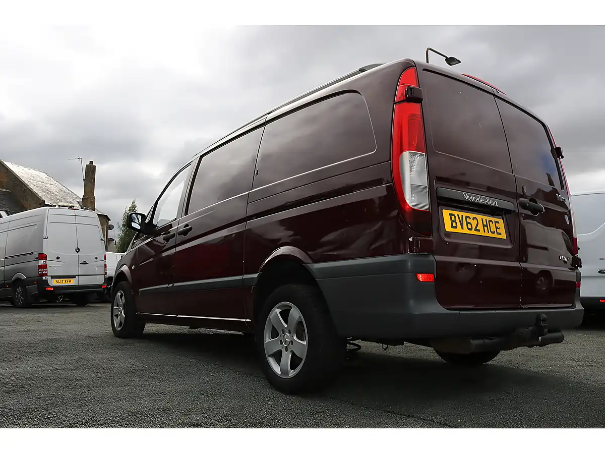 Used 2012 Mercedes-Benz Vito Lwb Red - Interior and Exterior details 6