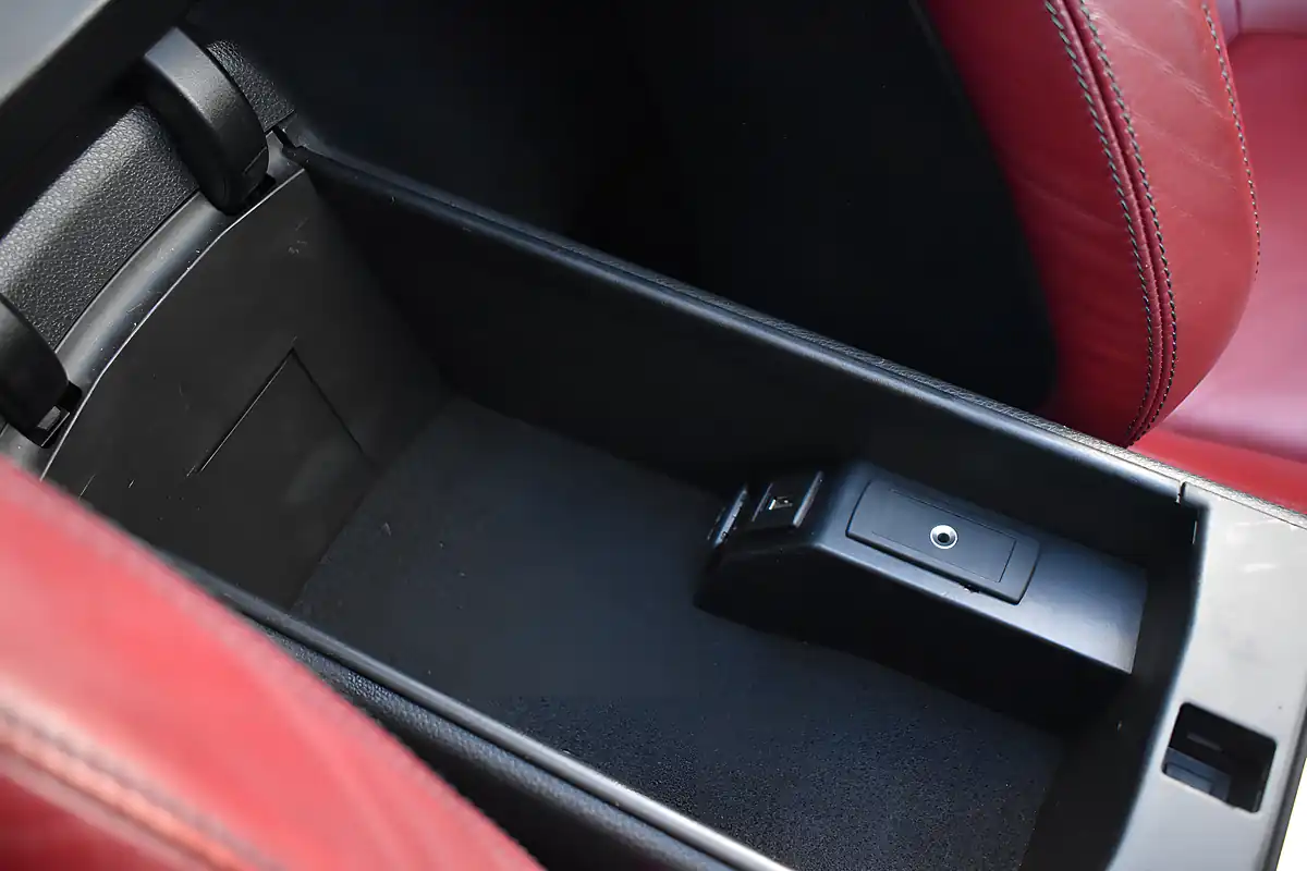 Used 2012 Mercedes Slk AMG Sport Black - Interior and Exterior details 18