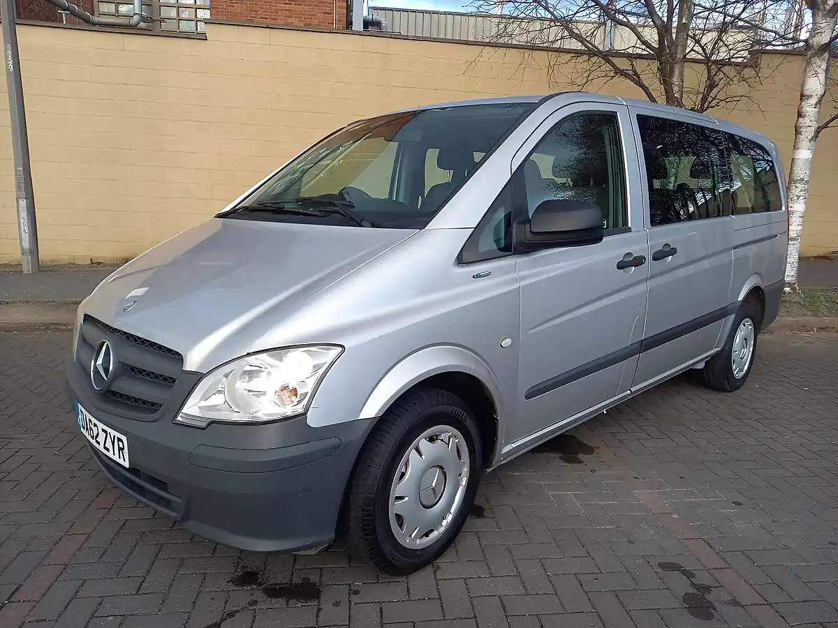 Used 2012 Mercedes Vito Traveliner Brilliant Silver Metallic - Interior and Exterior details 5