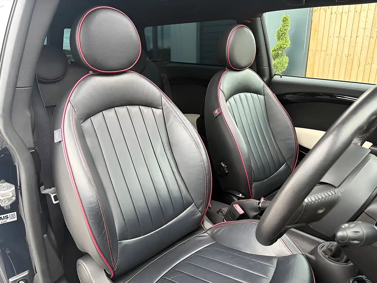 Used 2012 MINI Clubman Cooper Hampton Blue - Interior and Exterior details 13