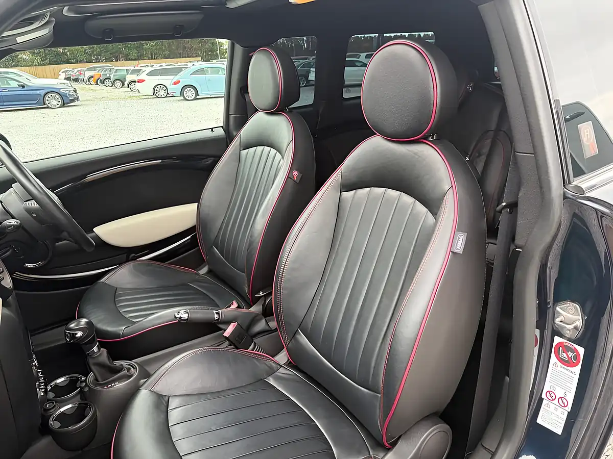 Used 2012 MINI Clubman Cooper Hampton Blue - Interior and Exterior details 15
