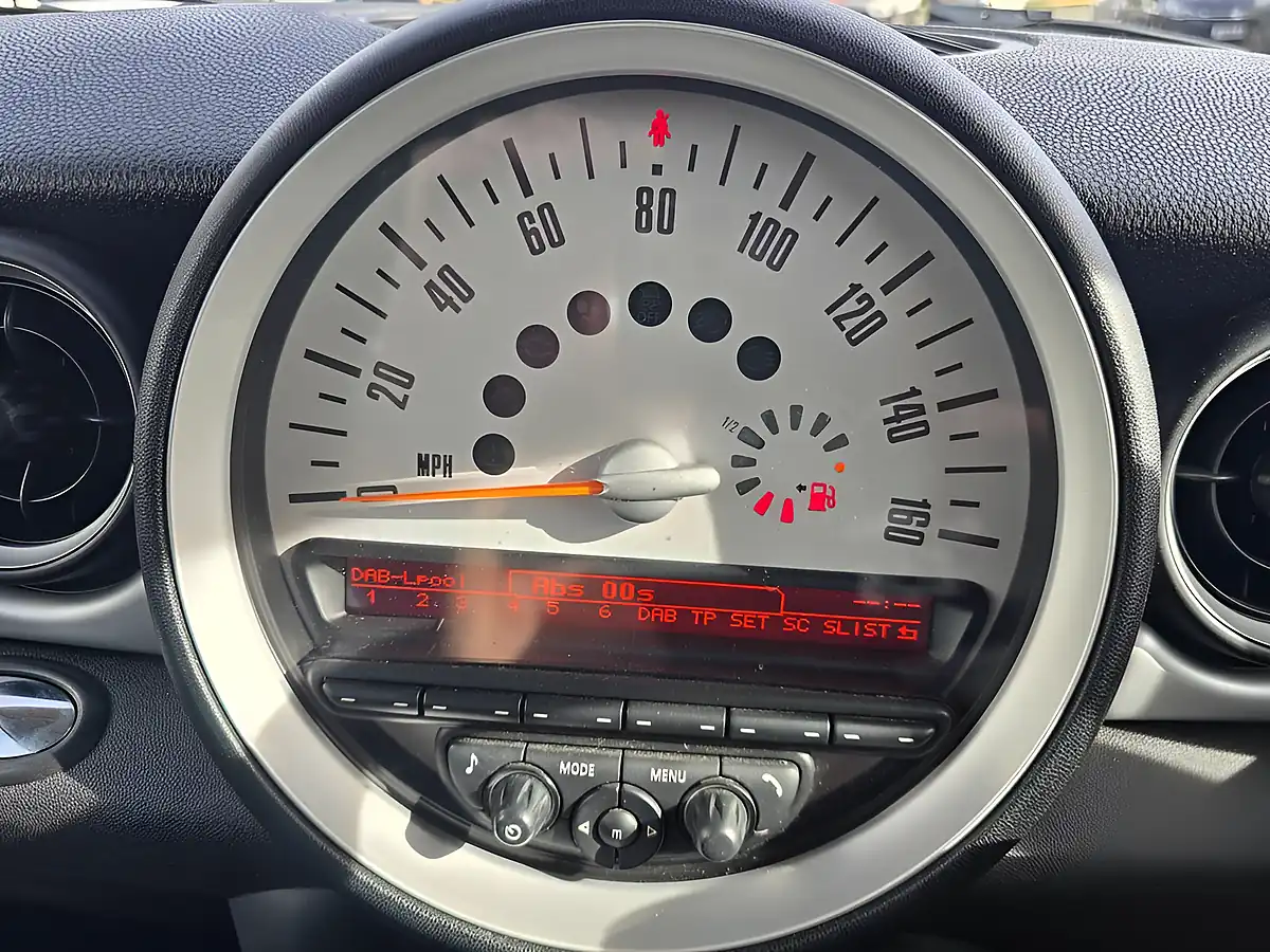 Used 2012 MINI Clubman Cooper Red - Interior and Exterior details 13