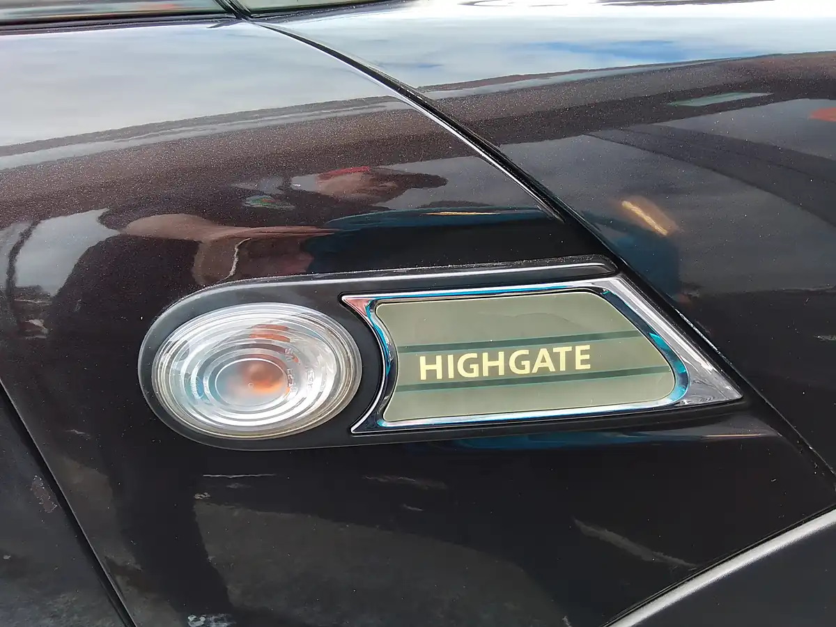 Used 2012 MINI Convertible Cooper Highgate Brown - Interior and Exterior details 18