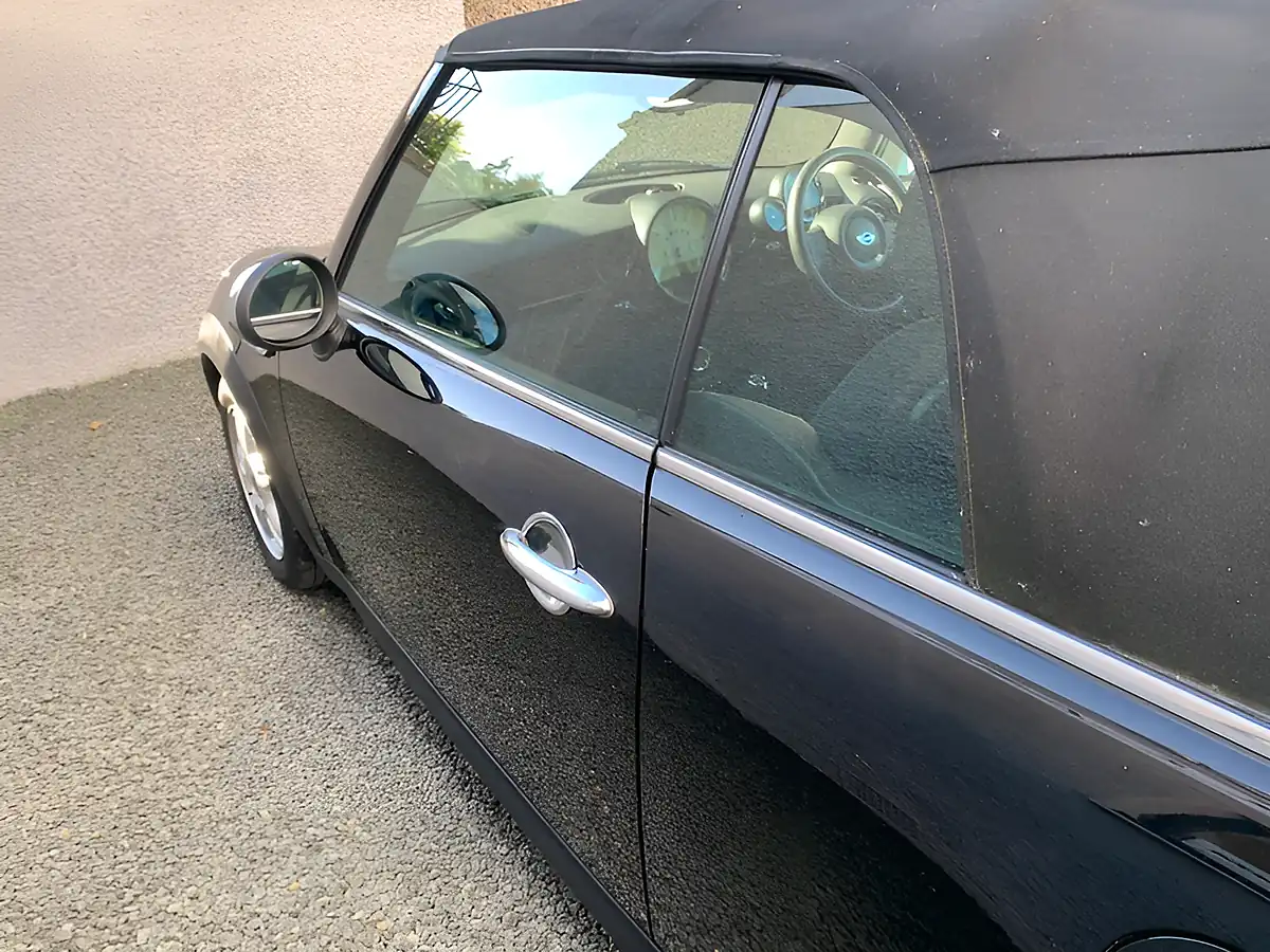 Used 2012 MINI Convertible One Black - Interior and Exterior details 12