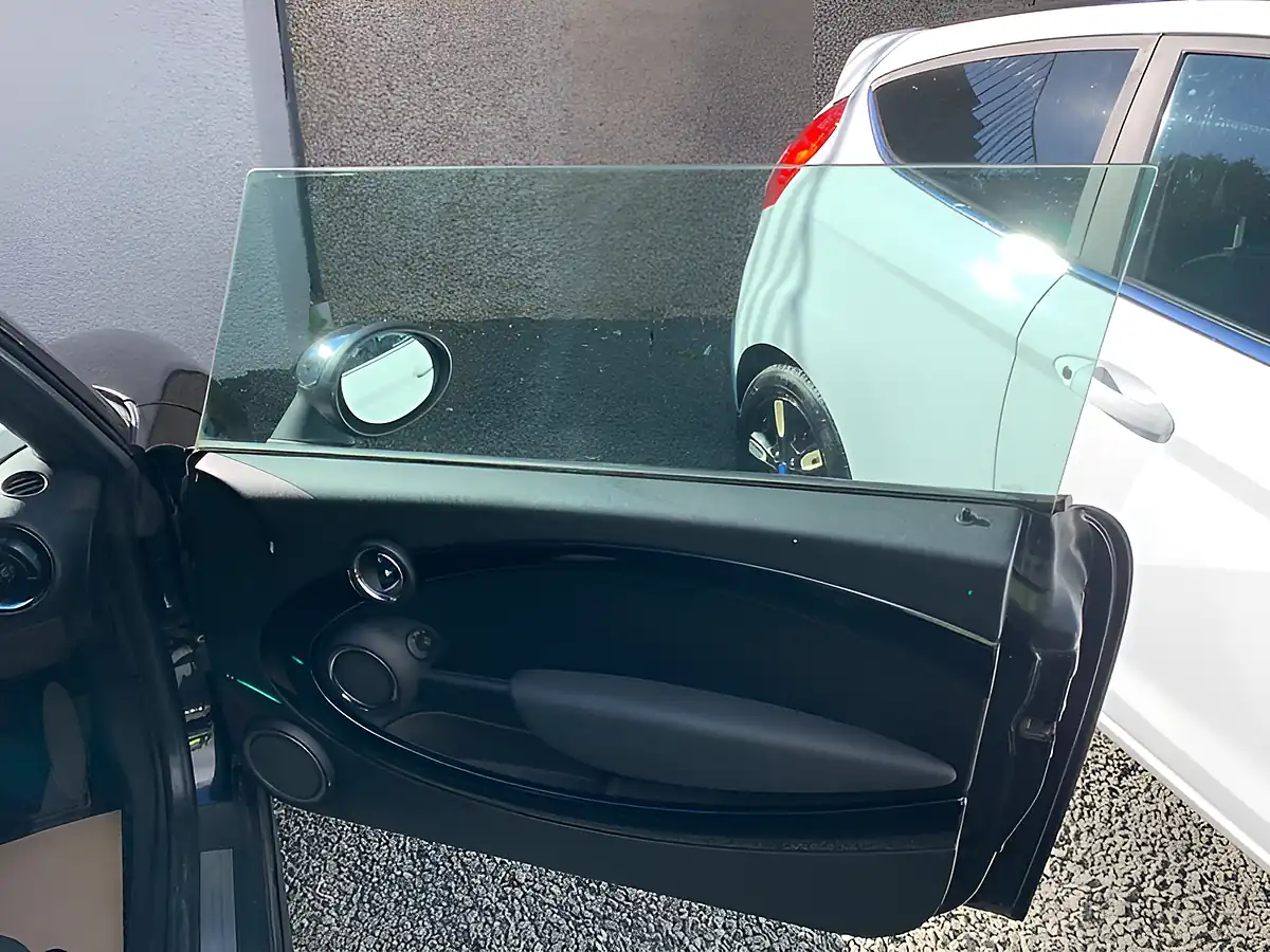 Used 2012 MINI Convertible One Black - Interior and Exterior details 16