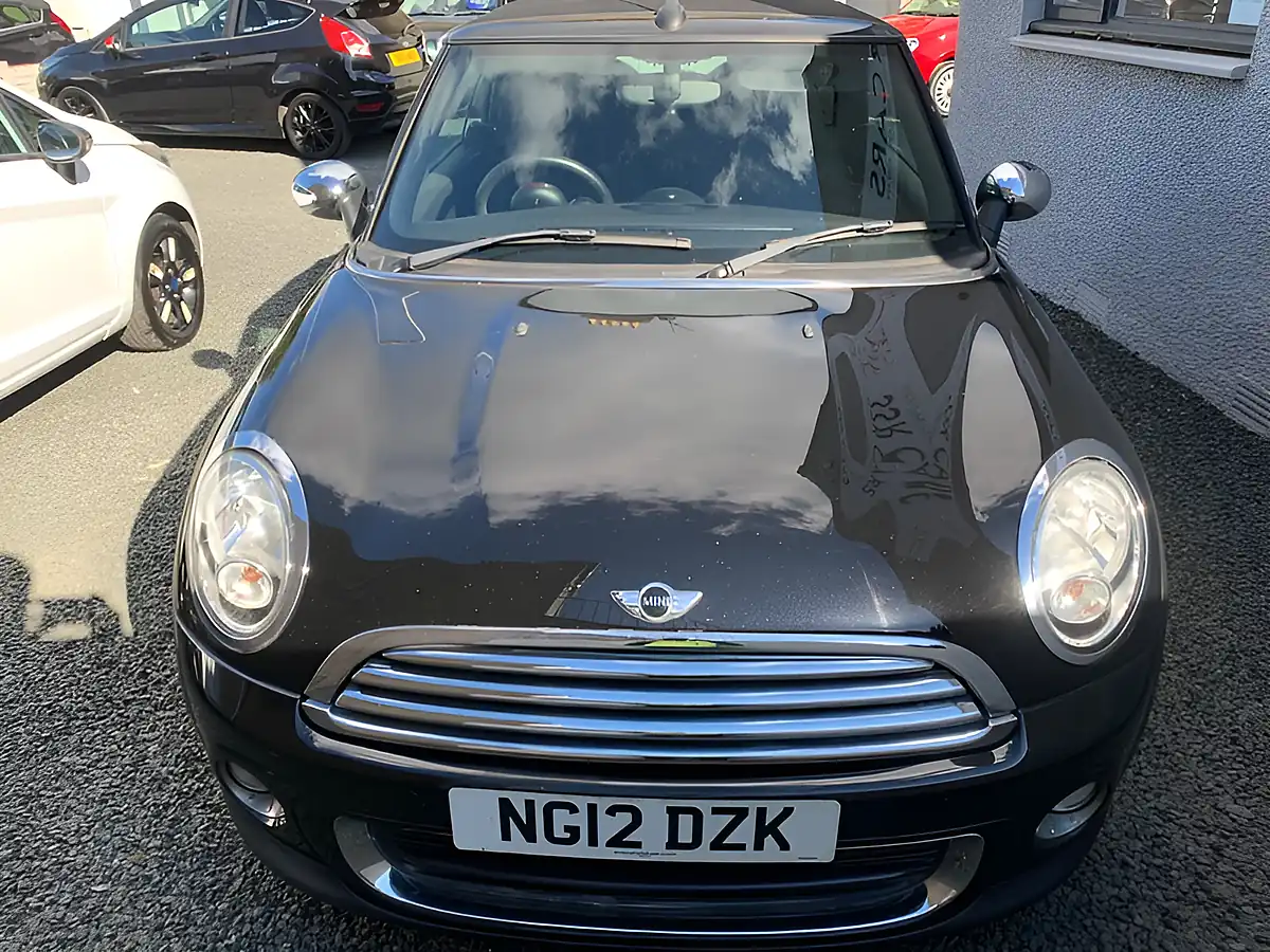 Used 2012 MINI Convertible One Black - Interior and Exterior details 3