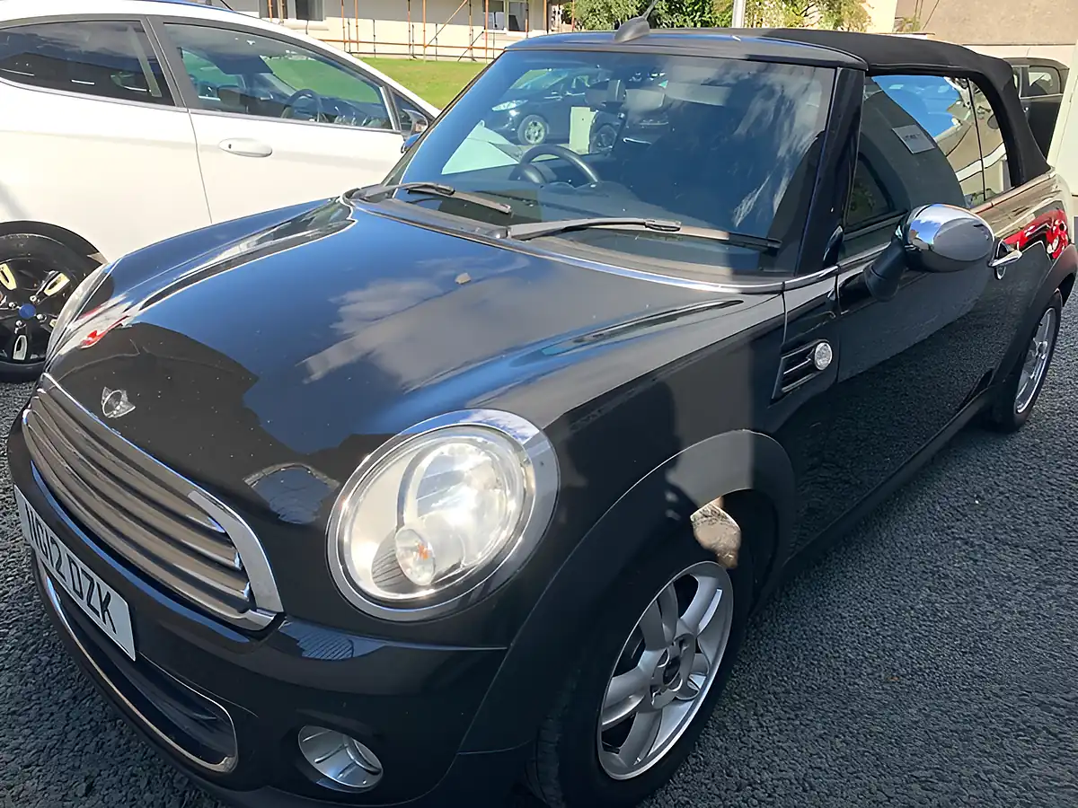 Used 2012 MINI Convertible One Black - Interior and Exterior details 4