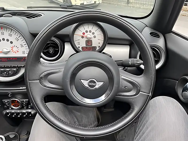 Used 2012 MINI Convertible One (pepper Pack) Lightning Blue Metallic - Interior and Exterior details 15