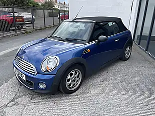 Used 2012 MINI Convertible One (pepper Pack) Lightning Blue Metallic - Interior and Exterior details 18