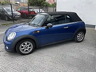 Used 2012 MINI Convertible One (pepper Pack) Lightning Blue Metallic - Interior and Exterior details 19