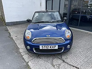 Used 2012 MINI Convertible One (pepper Pack) Lightning Blue Metallic - Interior and Exterior details 4