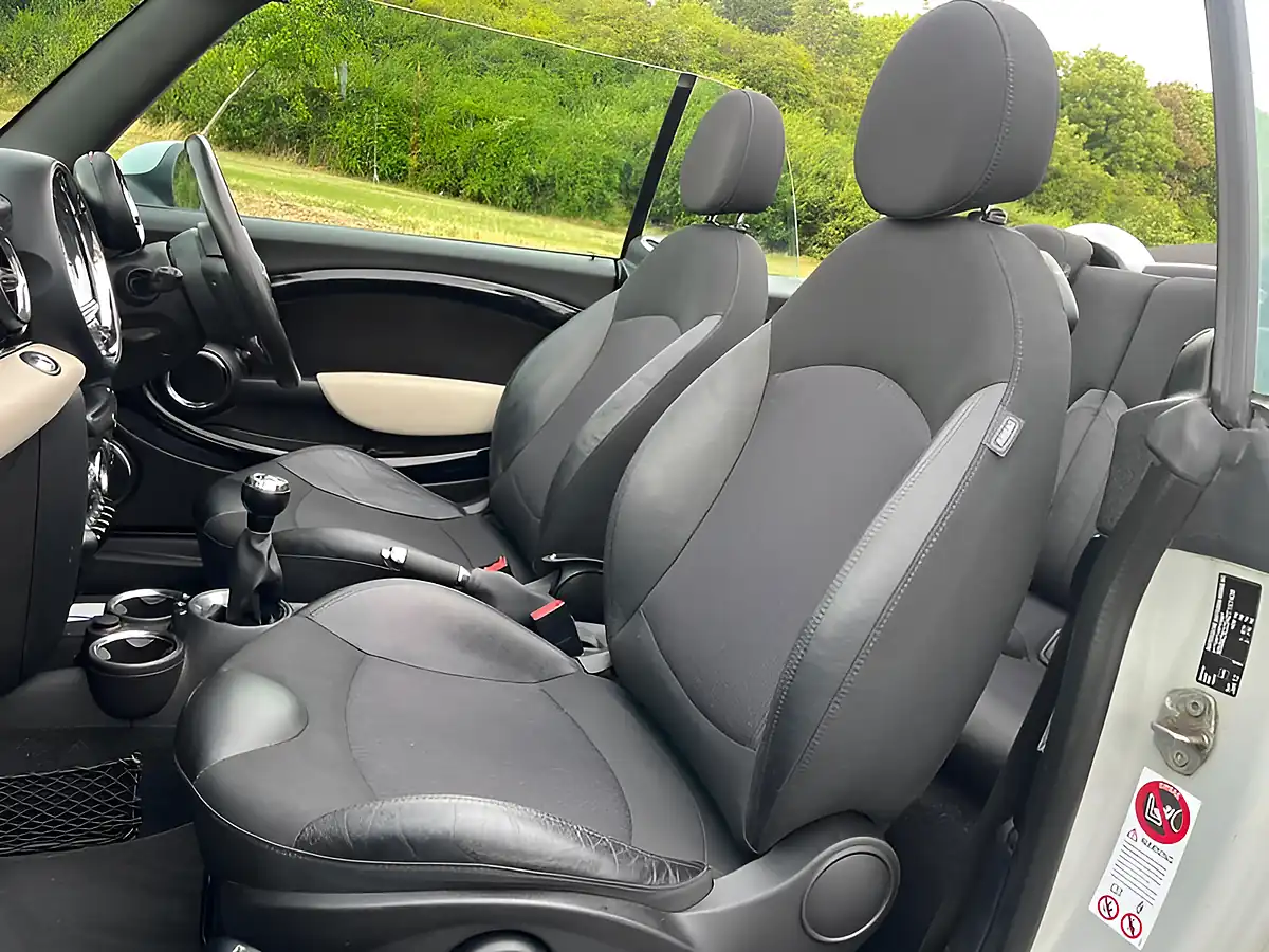 Used 2012 MINI Convertible Soho Silver - Interior and Exterior details 13