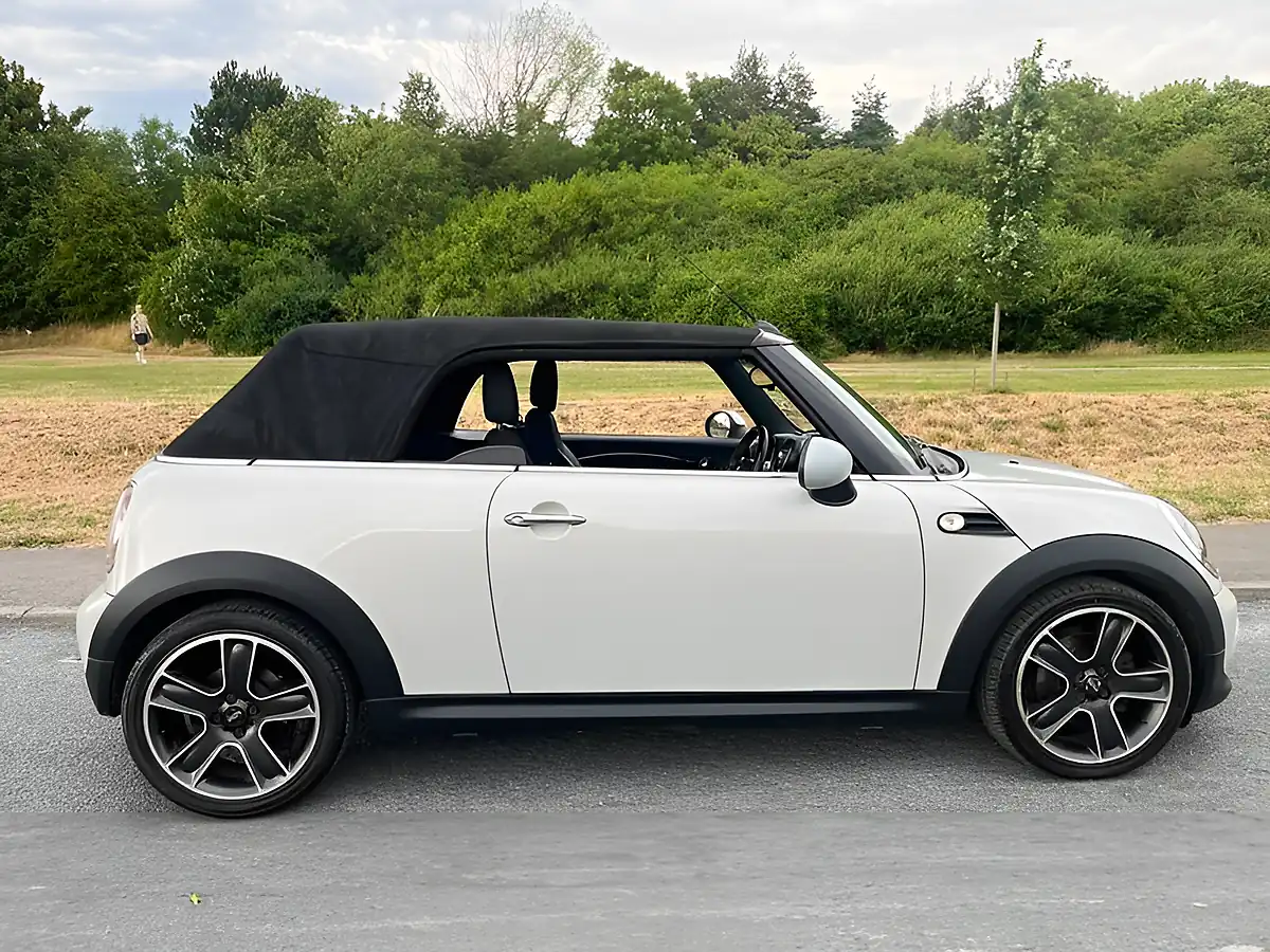 Used 2012 MINI Convertible Soho Silver - Interior and Exterior details 7