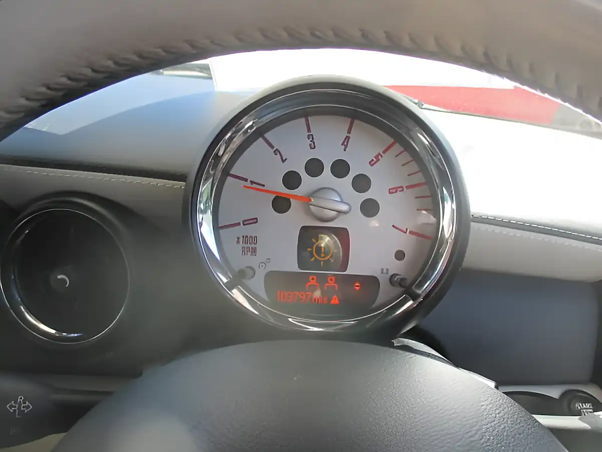 Used 2012 MINI Cooper Grey - Interior and Exterior details 10