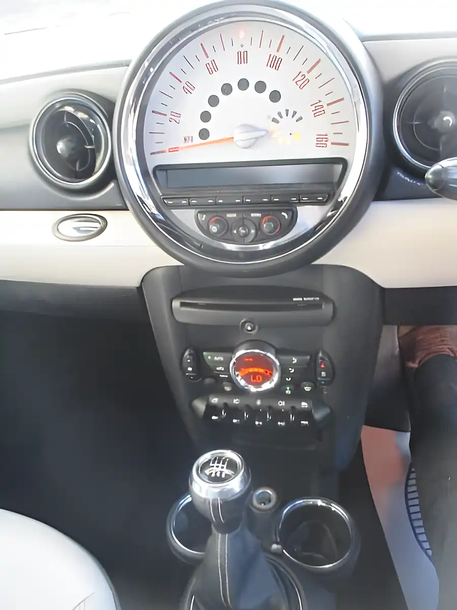Used 2012 MINI Cooper Grey - Interior and Exterior details 9