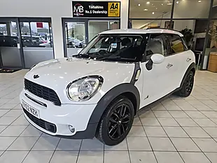 Used 2012 MINI Countryman ALL4 White - Interior and Exterior details 3