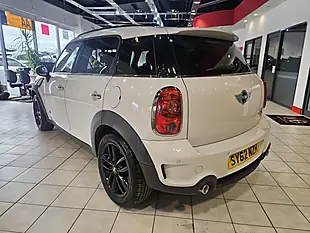 Used 2012 MINI Countryman ALL4 White - Interior and Exterior details 5