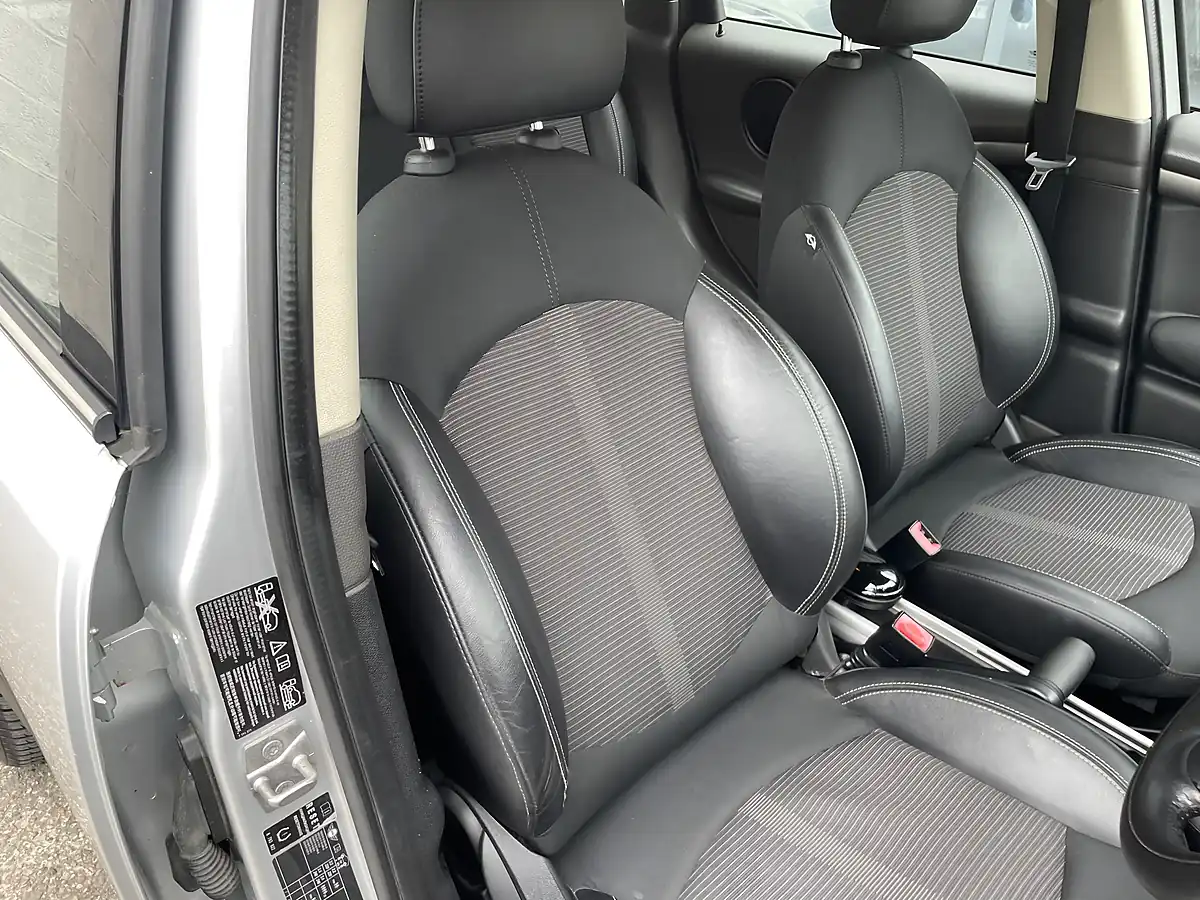 Used 2012 MINI Countryman Chili Ii Pack Crystal Silver Metallic - Interior and Exterior details 12