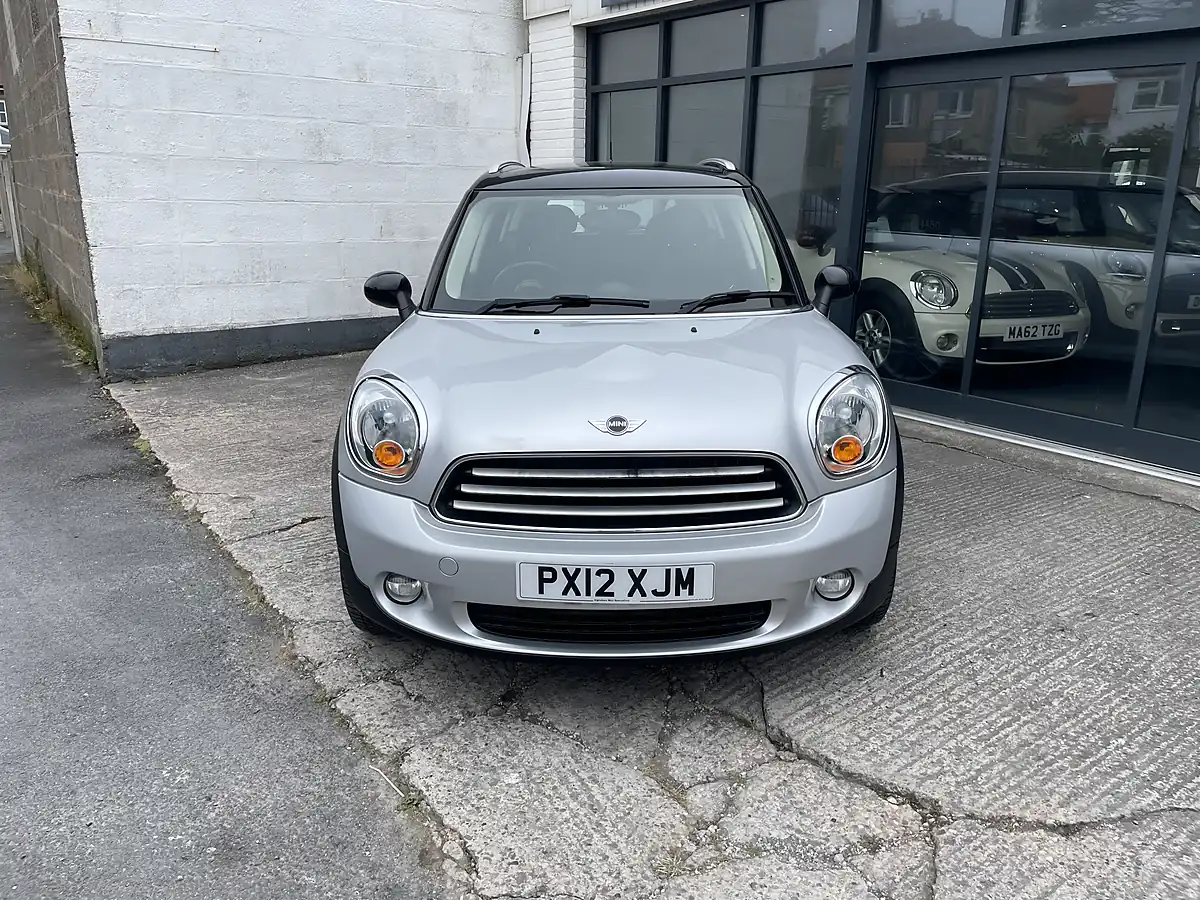 Used 2012 MINI Countryman Chili Ii Pack Crystal Silver Metallic - Interior and Exterior details 3