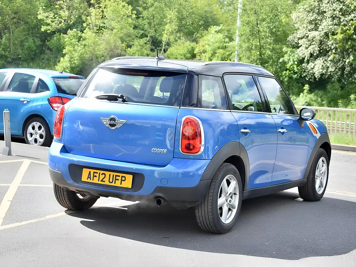 Used 2012 MINI Countryman Cooper Blue - Interior and Exterior details 9