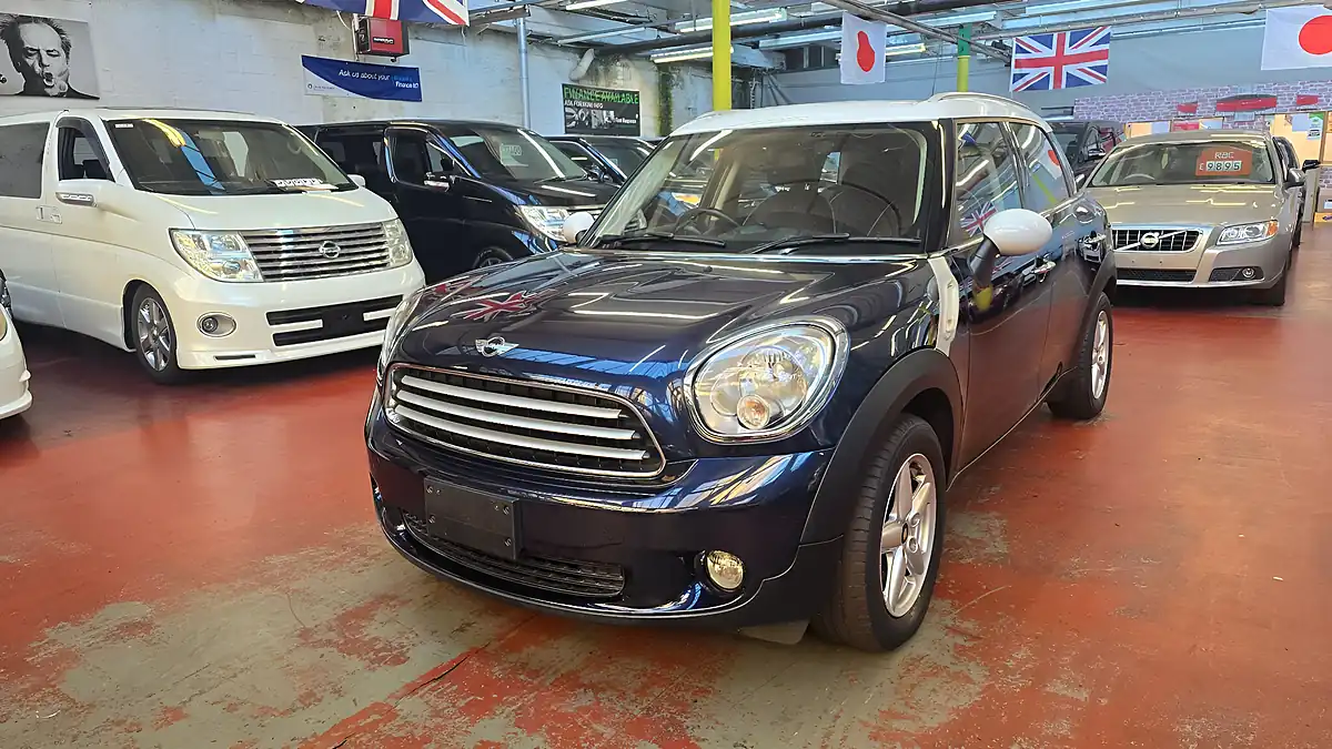 Used 2012 MINI Countryman Cooper Blue - Interior and Exterior details 15