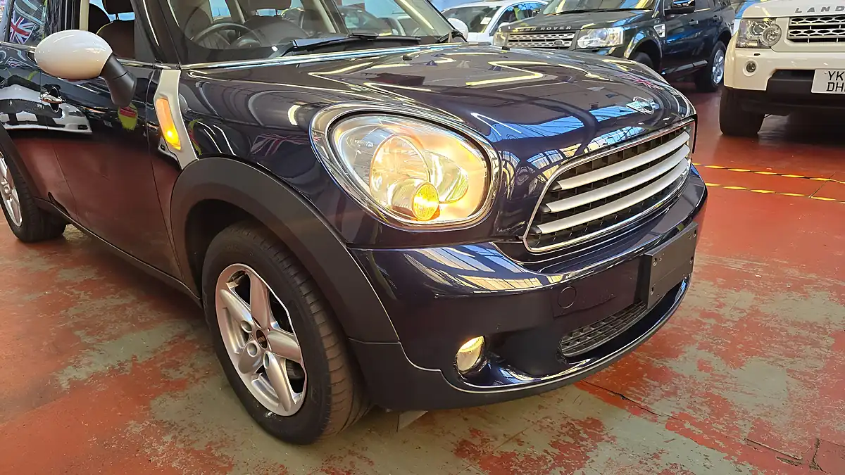 Used 2012 MINI Countryman Cooper Blue - Interior and Exterior details 4