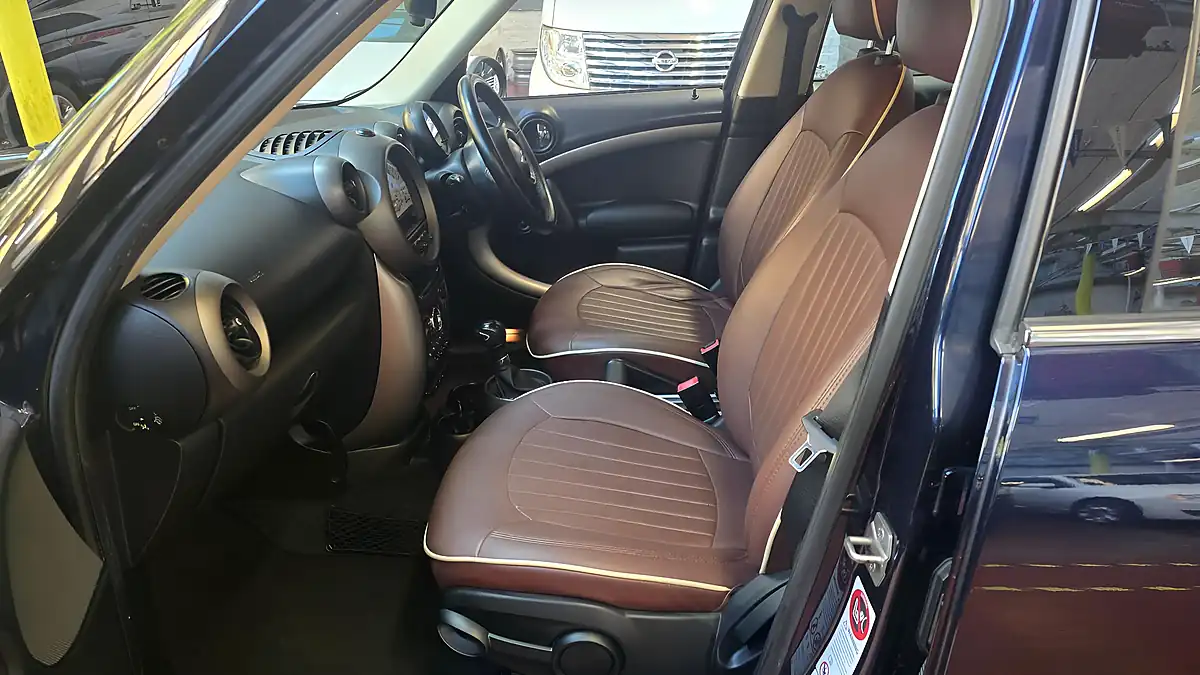 Used 2012 MINI Countryman Cooper Blue - Interior and Exterior details 6
