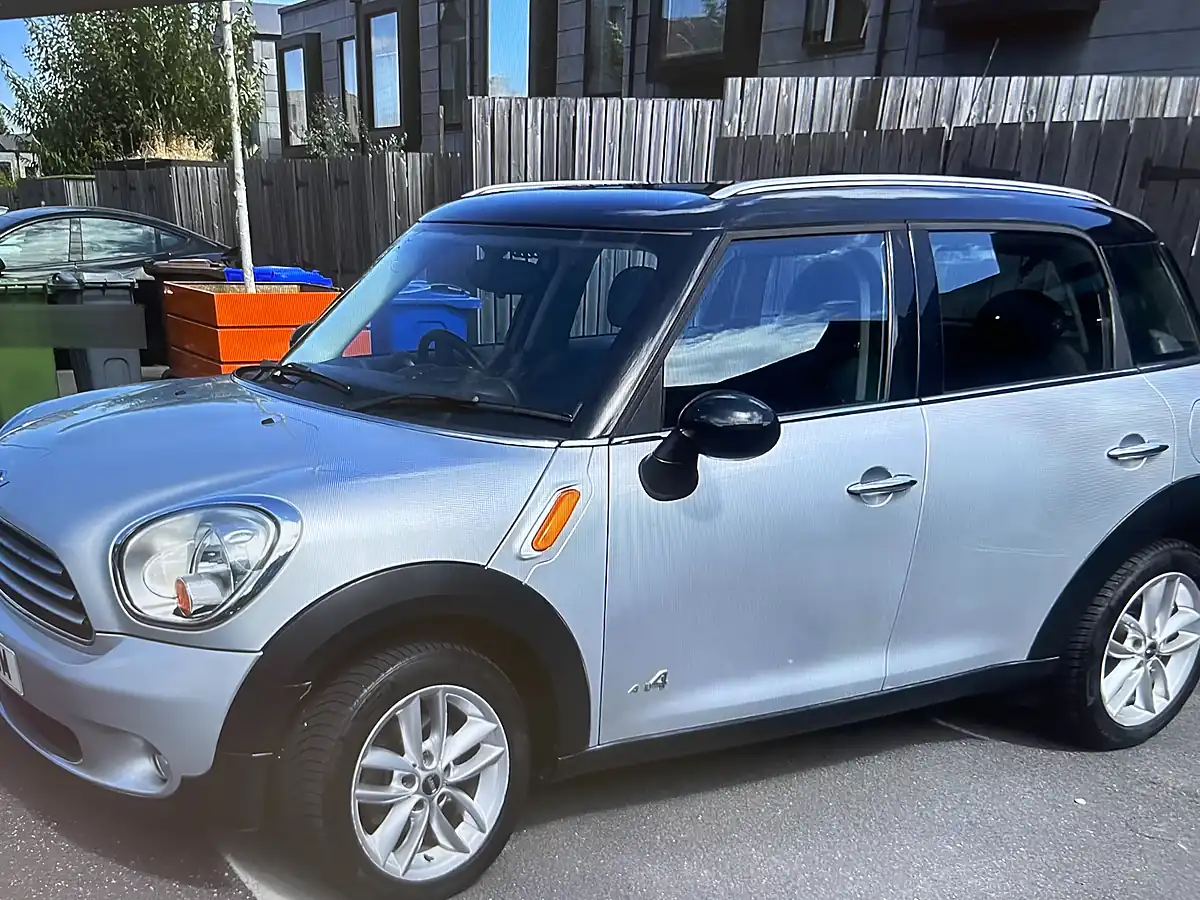 Used 2012 MINI Countryman Cooper (chili Ii Pack) Crystal Silver Metallic - Interior and Exterior details 2