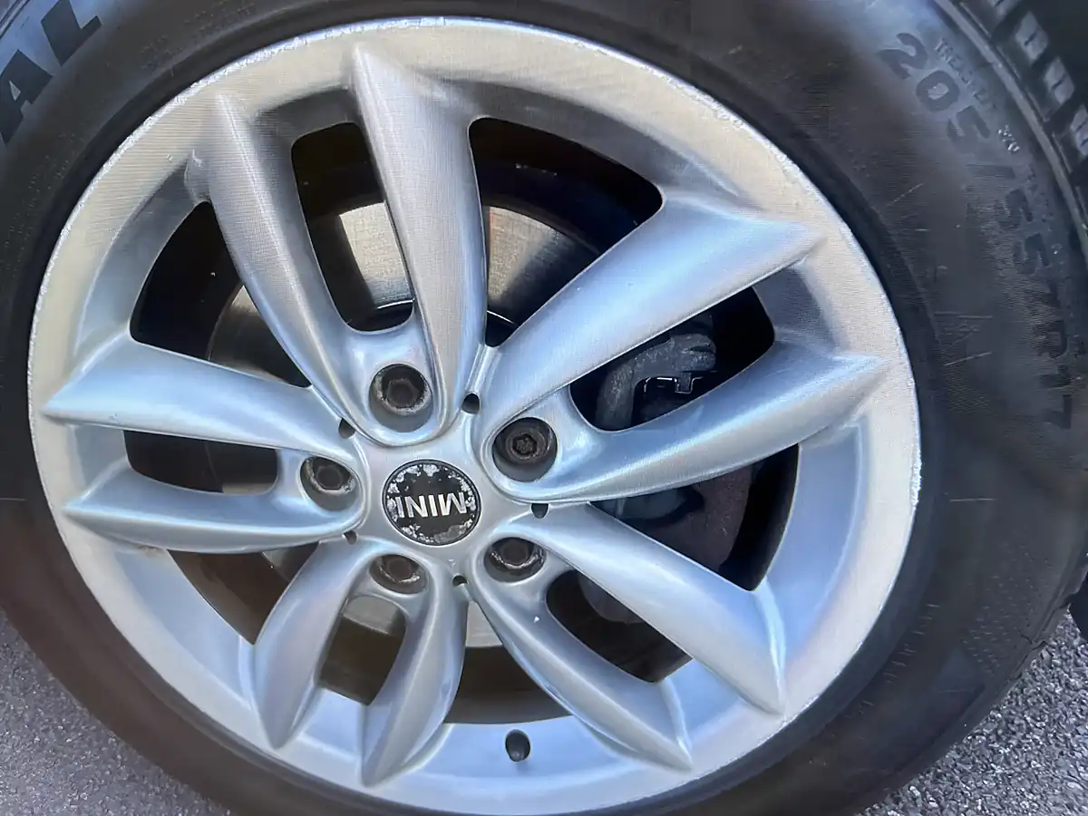 Used 2012 MINI Countryman Cooper (chili Ii Pack) Crystal Silver Metallic - Interior and Exterior details 6