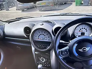 Used 2012 MINI Countryman Cooper (chili Ii Pack) Crystal Silver Metallic - Interior and Exterior details 9